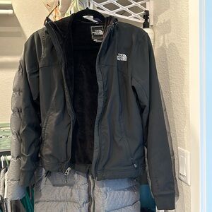 Women’s mid weight north face jacket